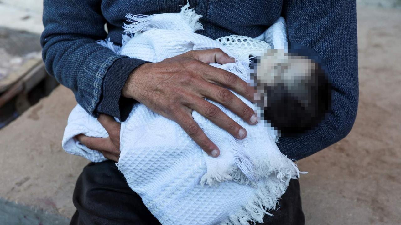 FOTO: Potret Memilukan Bayi di Jalur Gaza Meninggal karena Hipotermia, Tubuhnya Sampai Membeku