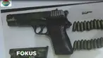 Menurut polisi, senjata api bareta adalah jenis pabrikan dan bukan rakitan.