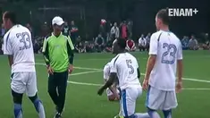 Pemain baru Persib Michael Essien mulai ikut latihan perdana Persib di lapangan Lodaya, Kota Bandung, Jawa Barat, Kamis (30/3/2017)