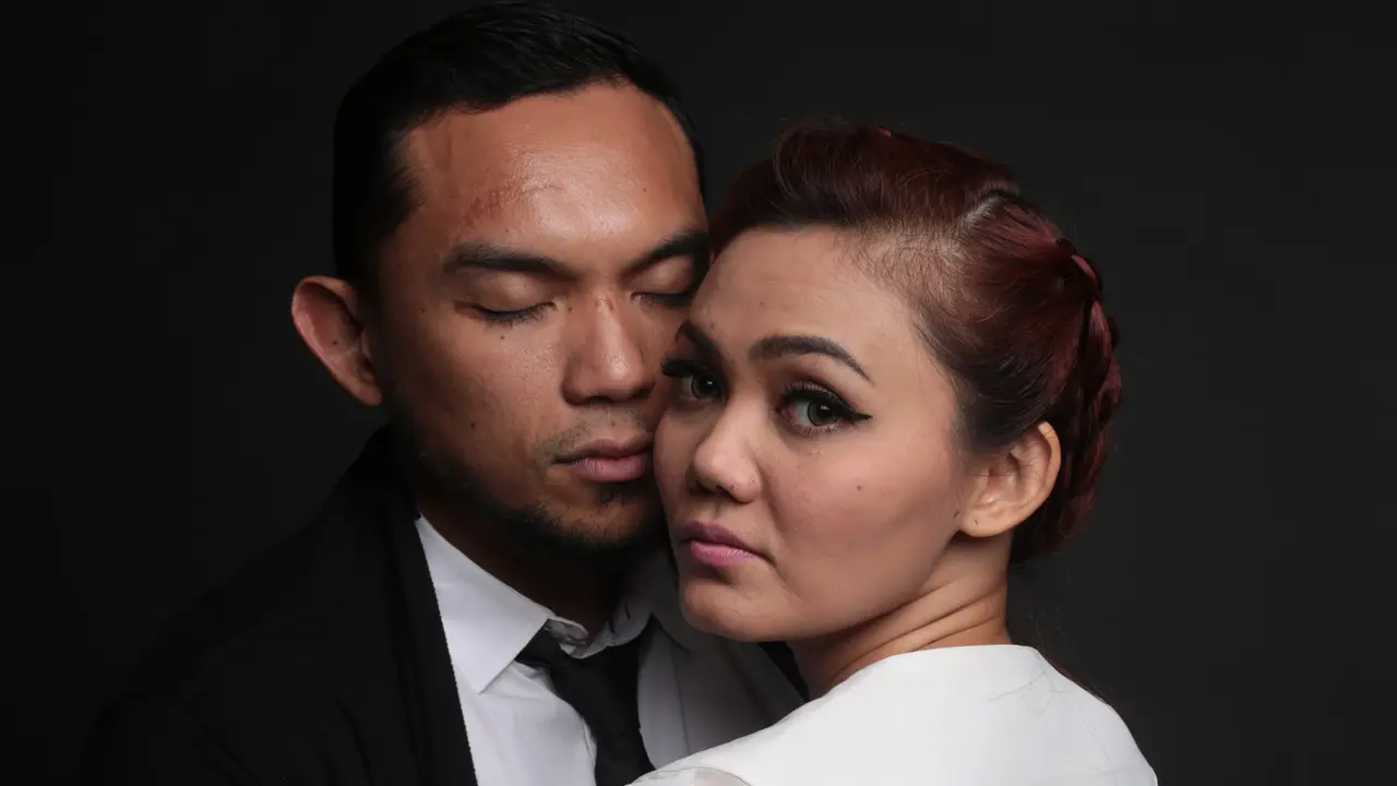 [Bintang] Rina Nose dan Fakhrul Razi