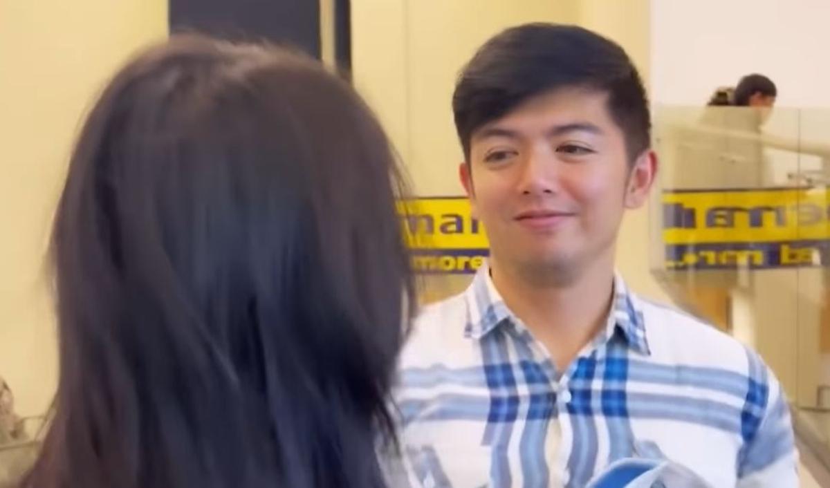 Ada juga yang salfok dengan wajah Nicky Tirta. Nicky Tirta memiliki wajah yang awet muda.<br>