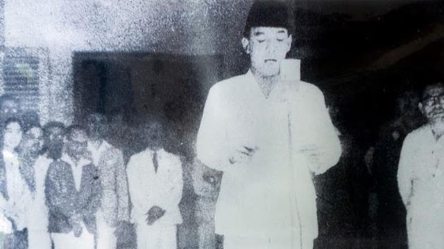 Pidato Lengkap Presiden Sukarno pada 17 Agusts 1945