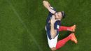 <p>Penyerang Prancis, Olivier Giroud berselebrasi usai mencetak gol ke gawang Australia pada pertandingan grup D Piala Dunia 2022 Qatar di Stadion Al Janoub di Al Wakrah, Qatar, Rabu (23/11/2022). Prancis menang atas Australia dengan skor 4-1. (AP Photo/Pavel Golovkin)</p>