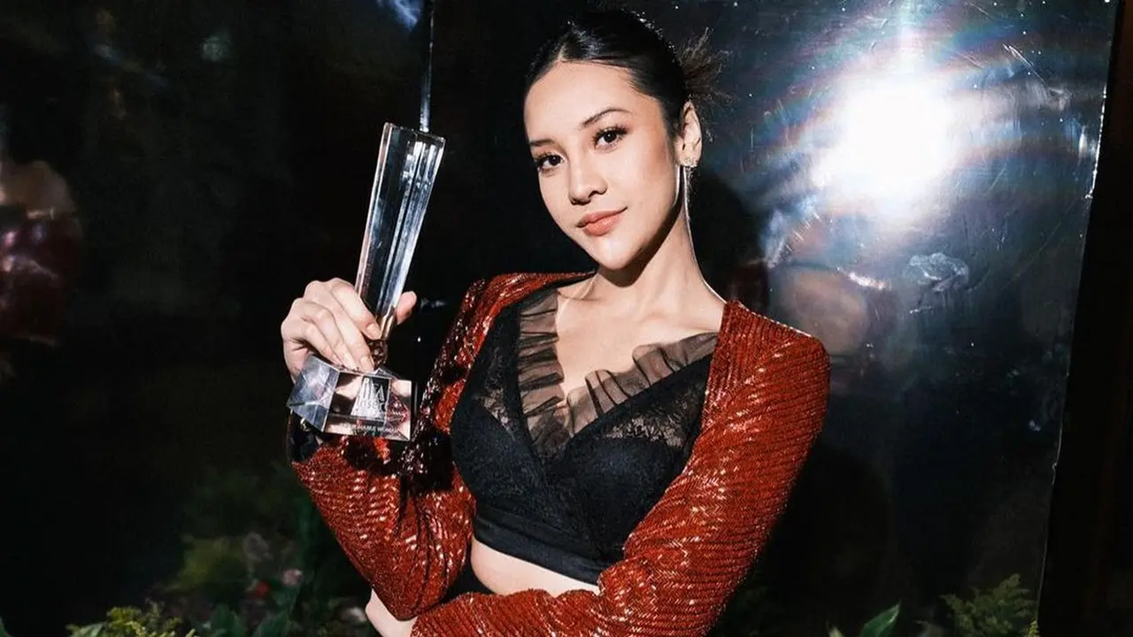Anya Geraldine