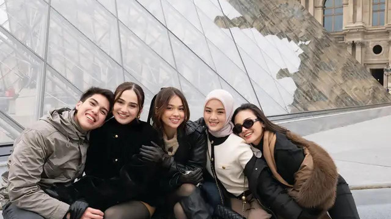 Adu Gaya Bucin Al Ghazali-Alyssa Daguise dan El Rumi-Syifa Hadju yang Liburan Akhir Tahun Bersama