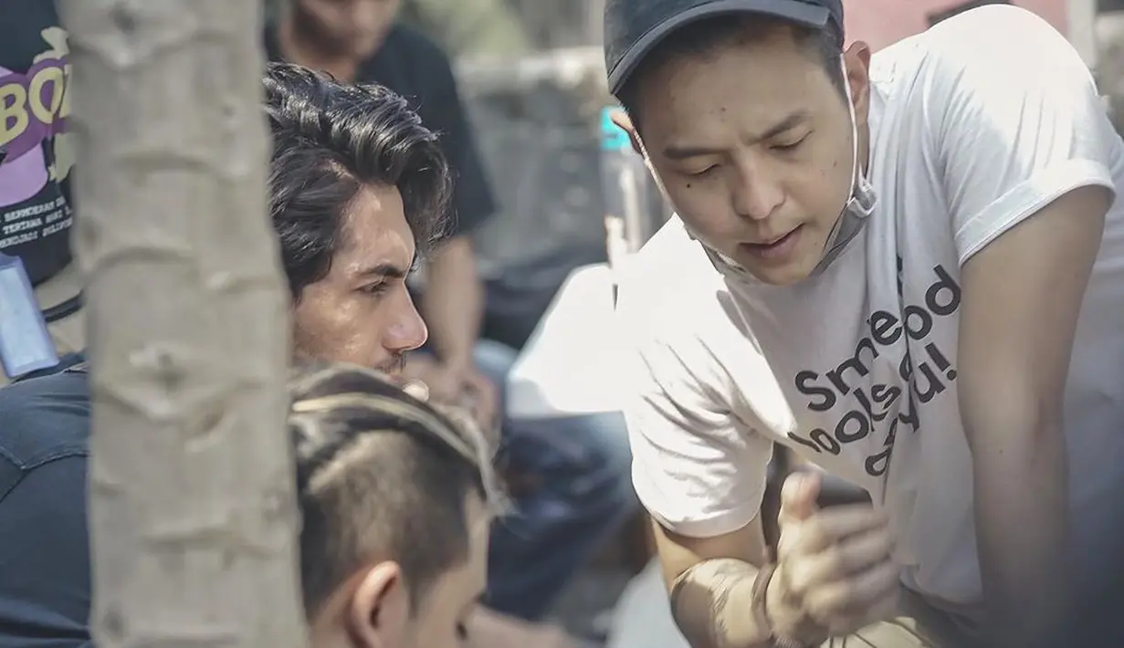 poster film Imperfect (Instagram/ernestprakasa)