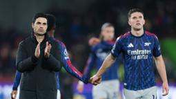 Kegagalan The Gunners meraih kemenangan di markas Brentford membuat tim asuhan Mikel Arteta itu kini hanya unggul empat poin di atas Man City yang berada di posisi kedua dalam klasemen Premier League. (AP Photo/Ian Walton)