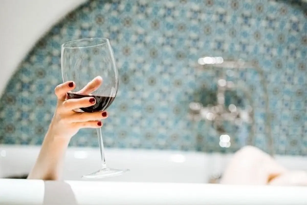 Fakta Bagaimana Gula dan Alkohol Mempengaruhi Kulit Anda