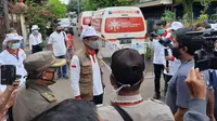 Ketua umum Relawan Indonesia Bersatu Lawan Covid-19, Sandiaga Uno menggelar rapid test di Johar Baru, Jakarta Pusat. (Istimewa)