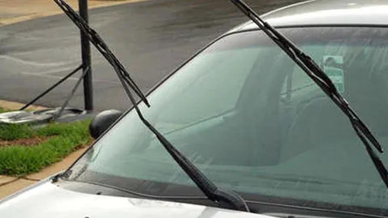 Mudah dan Hemat! Ternyata Begini Cara Ganti Wiper Mobil Sendiri, Tak Perlu ke Bengkel