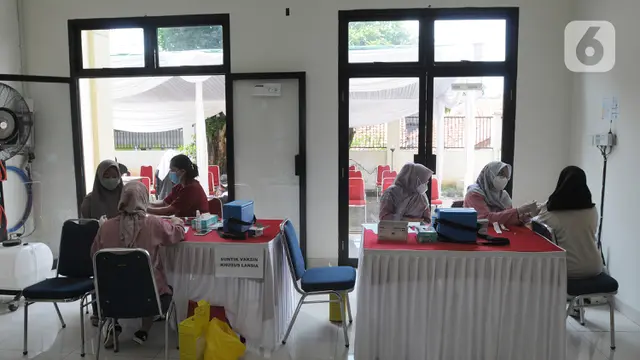 Vaksinasi COVID-19 Bagi Warga yang Akan Mudik