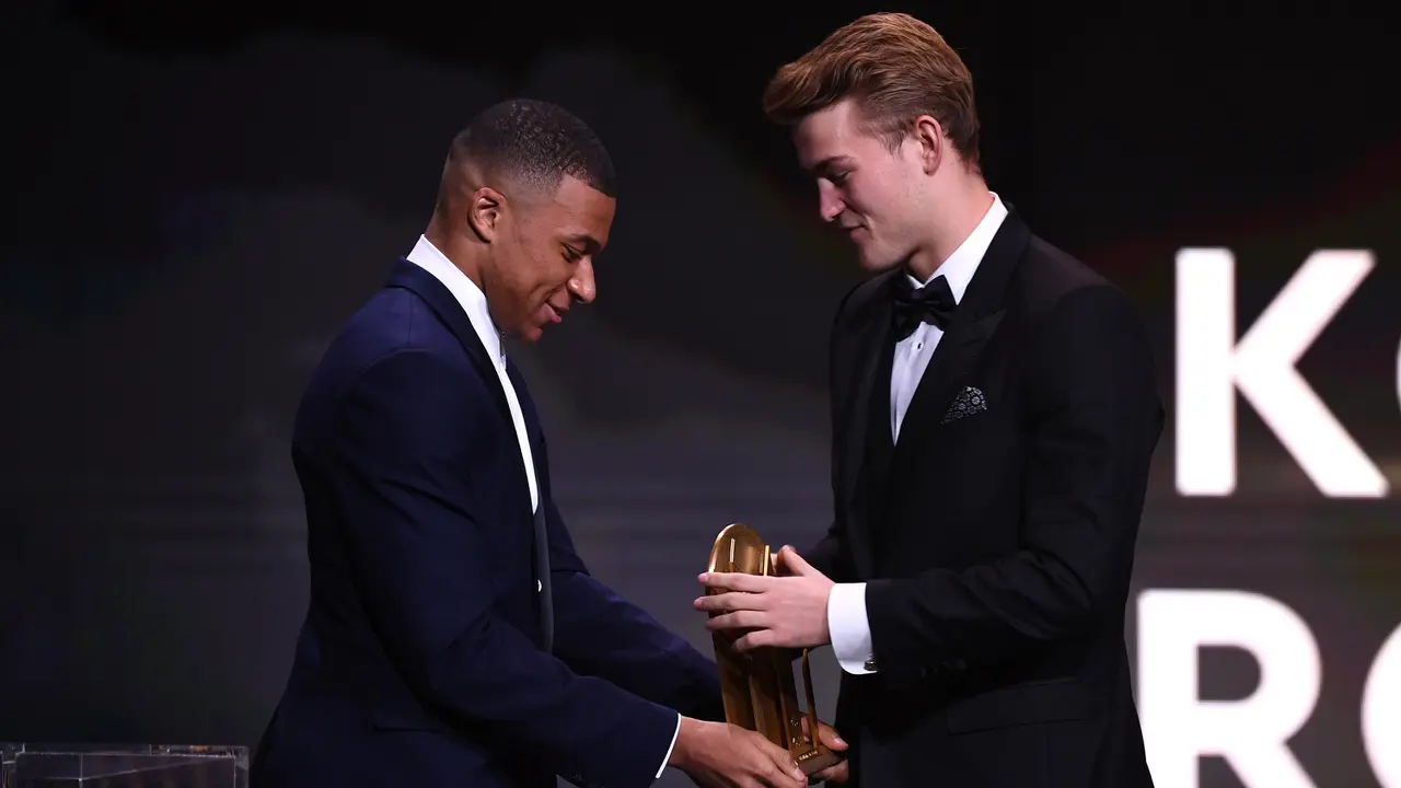 De Ligt Raih Kopa Trophy 2019, Pemain Muda Terbaik di Dunia