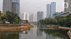 Suasana  Waduk Melati yang berada di Jakarta, Rabu (5/7/2023). (Liputan6.com/Angga Yuniar)