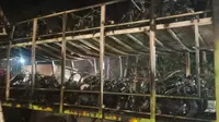 Detik-Detik Truk Angkut 46 Sepeda Motor Terbakar di Torgamba Sumut, Kerugian Rp2 Miliar