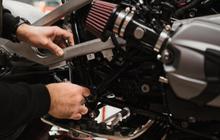 Hati-hati, Ini Penyebab Volume Oli Motor Menurun dengan Cepat