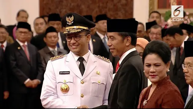 Presiden Jokowi melantik Anies Baswedan di Istana Negara. Sebelumnya, Jokowi pernah melantik Anies sebagai Menteri Pendidikan.