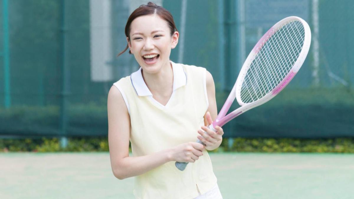 Rekomendasi Raket Tenis Terbaik yang Bikin Permainan Makin Gacor di Lapangan