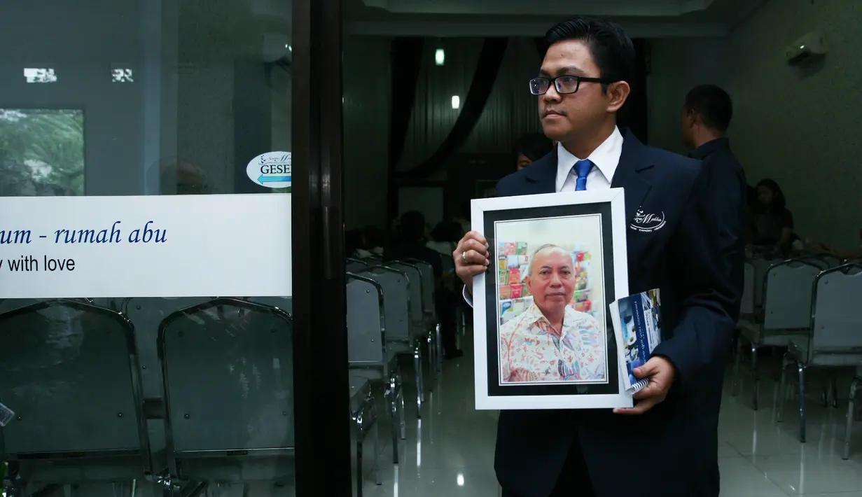 Ia yang dikenal dengan jargon Maknyus itu adalah orang yang begitu berpengaruh di masyarakat Indonesia. (Nurwahyunan/Bintang.com)