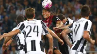 Milan Imbangi Juve di Babak I