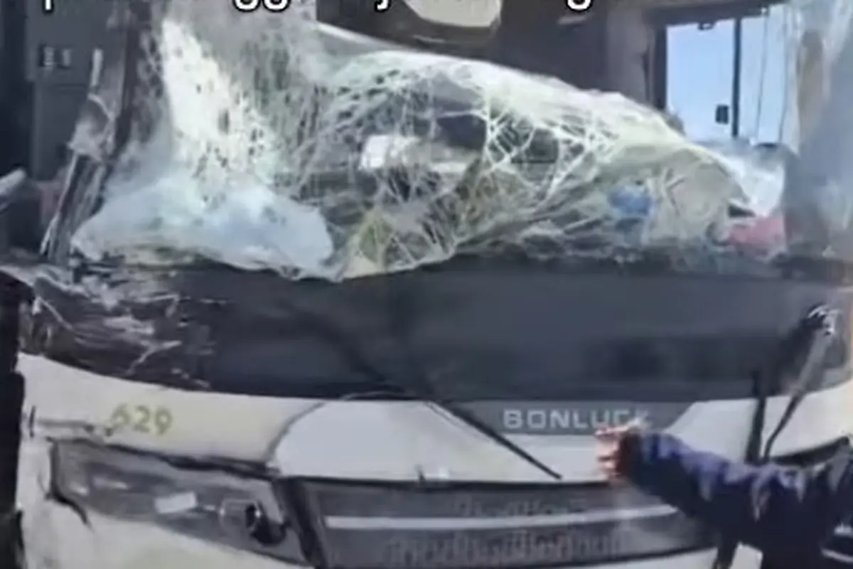 Bus Jemaah Haji Indonesia Tabrakan di Madinah