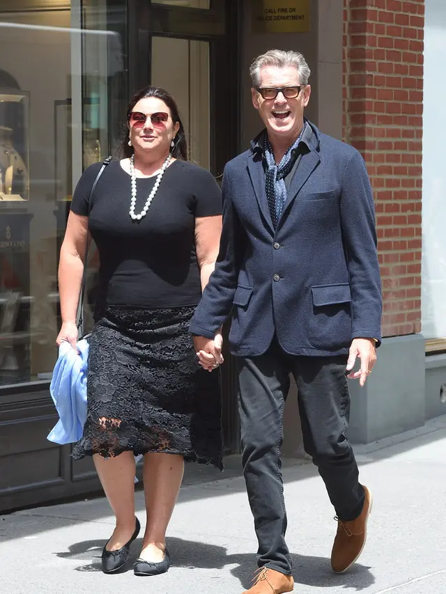 Pierce Brosnan dan Keely Shaye Smith