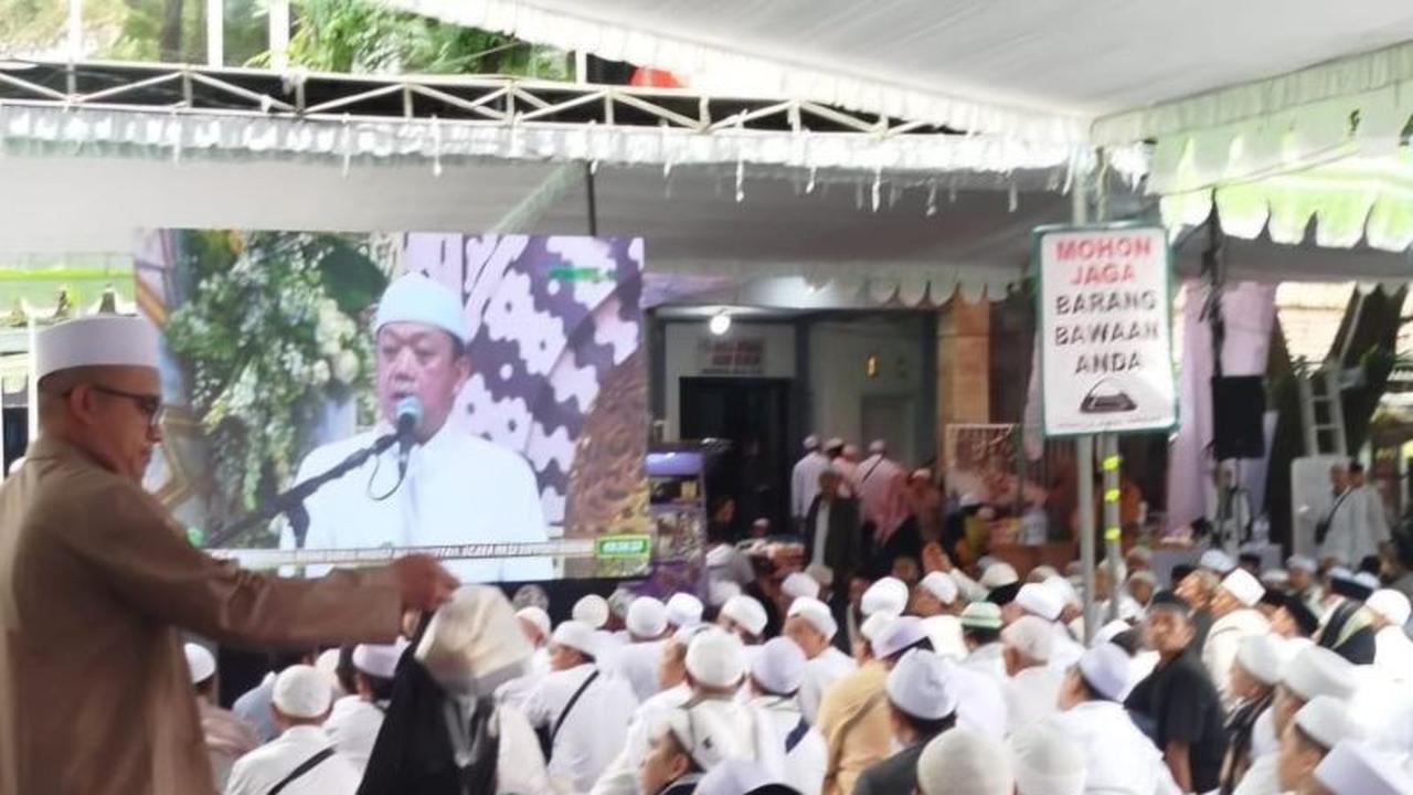 Menteri ATR Nusron Wahid dan Kiai Habaib Bersatu Doakan Kesejahteraan Bangsa di Haul Akbar Malang