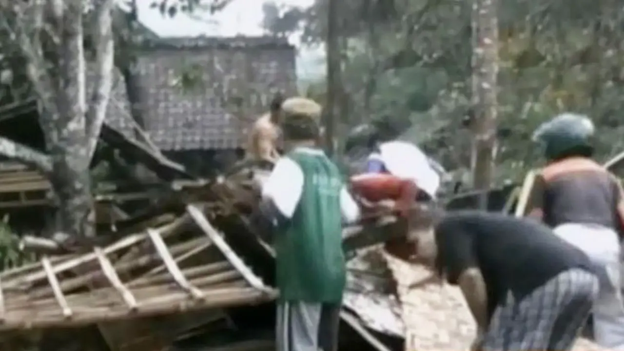 Segmen 1: Rumah Diterjang Angin hingga Razia ISIS