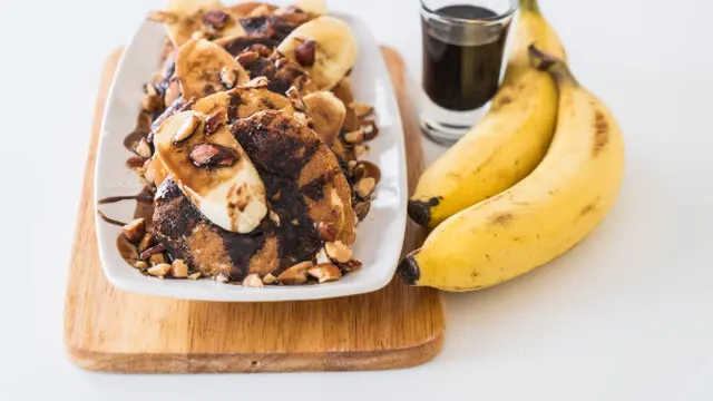 5. Pisang Bakar dengan Selai Kacang