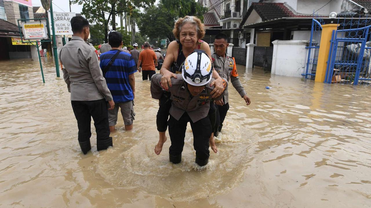 Banjir di Vila Nusa Indah Bogor