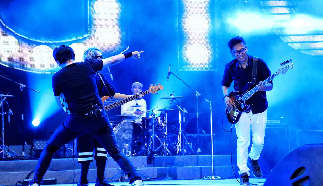 Dari mulai Baron yang harus meneruskan pendidikan di luar negeri. Thomas yang terjebak barang haram narkoba, atau Budhy Haryono yang memutuskan keluar lantaran kesehatannya yang menurun. (Adrian Putra/Bintang.com)