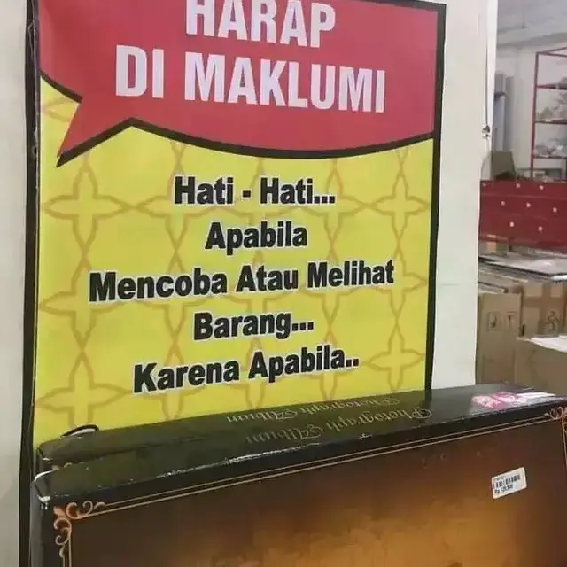 6 Tulisan Peringatan Tidak Selesai Ini Bikin Penasaran, Jadi Menebak Sendiri