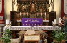 Gereja Katedral Jakarta akan mengadakan dua misa Natal hari ini, dengan kunjungan pejabat dijadwalkan pada sore hari.