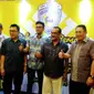 Rafid Topan (paling kanan) dan Alfonsius Judiarto di acara buka bersama IMI DKI (Liputan6.com/Defri Saefullah)