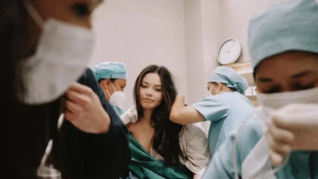 Alyssa Daguise Bagikan Momen Persalinan. [@alyssadaguise]