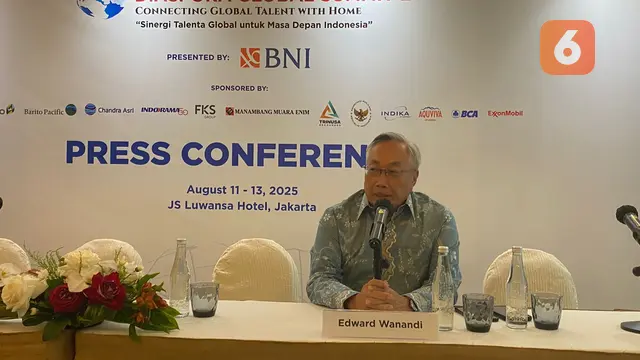 Chairman Indonesian Diaspora Network-United Edward Wanandi pada Senin (11/8/2025) di Jakarta, menilai hubungan antara pemerintah dan komunitas diaspora kini semakin terbuka dibandingkan masa lalu (Dok. Liputan6.com/Teddy Tri Setio Berty).