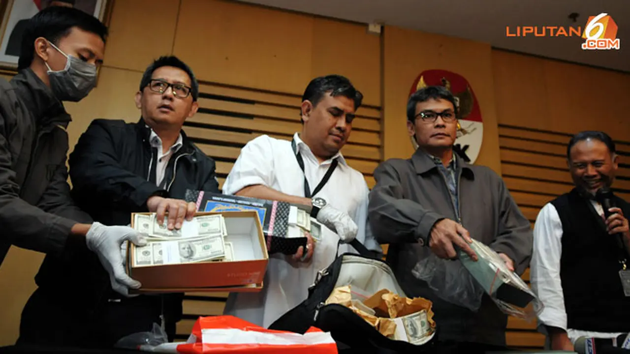 barang-bukti-rudi-130815b.jpg