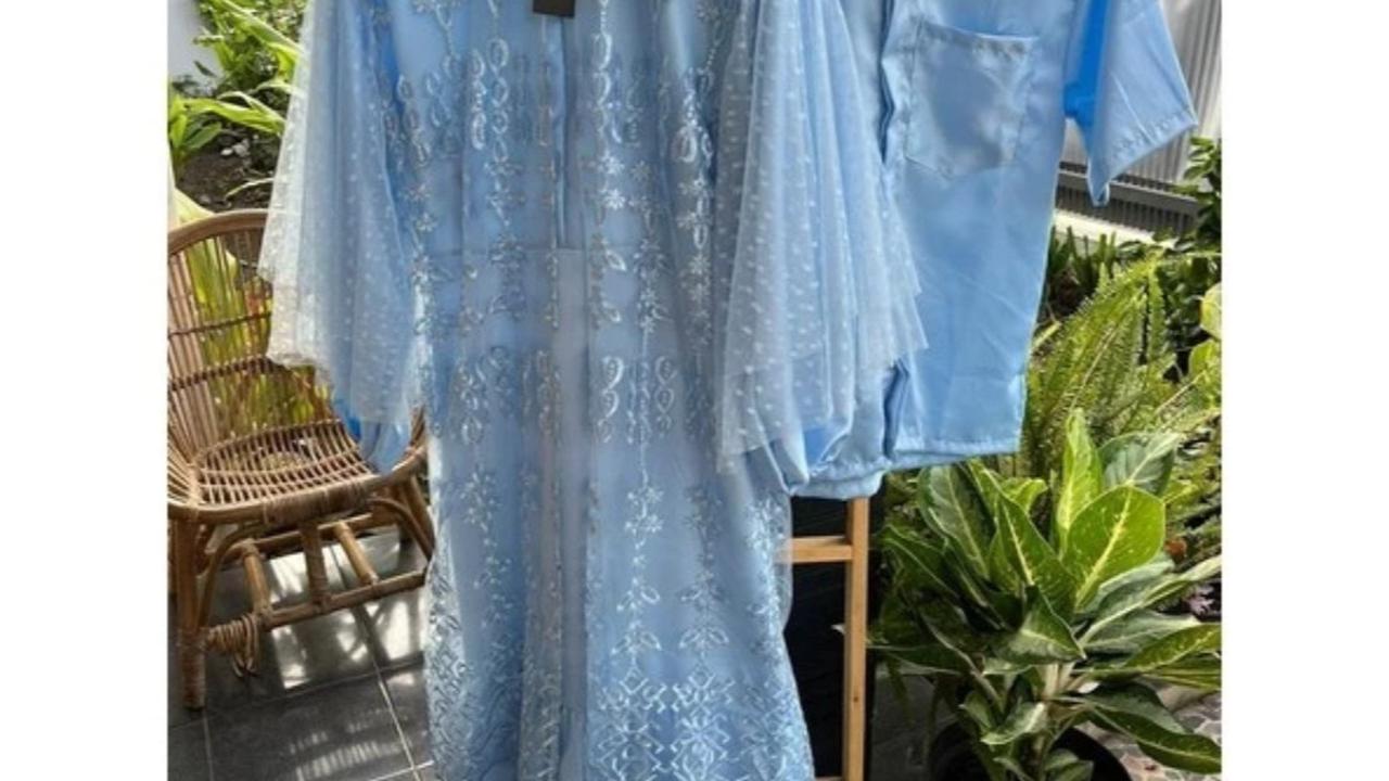 Gaya Lebaran 2025 Super Kekinian! Inspirasi Baju Couple Warna Ice Blue yang Bikin Semua Mata Tertuju pada Kamu!