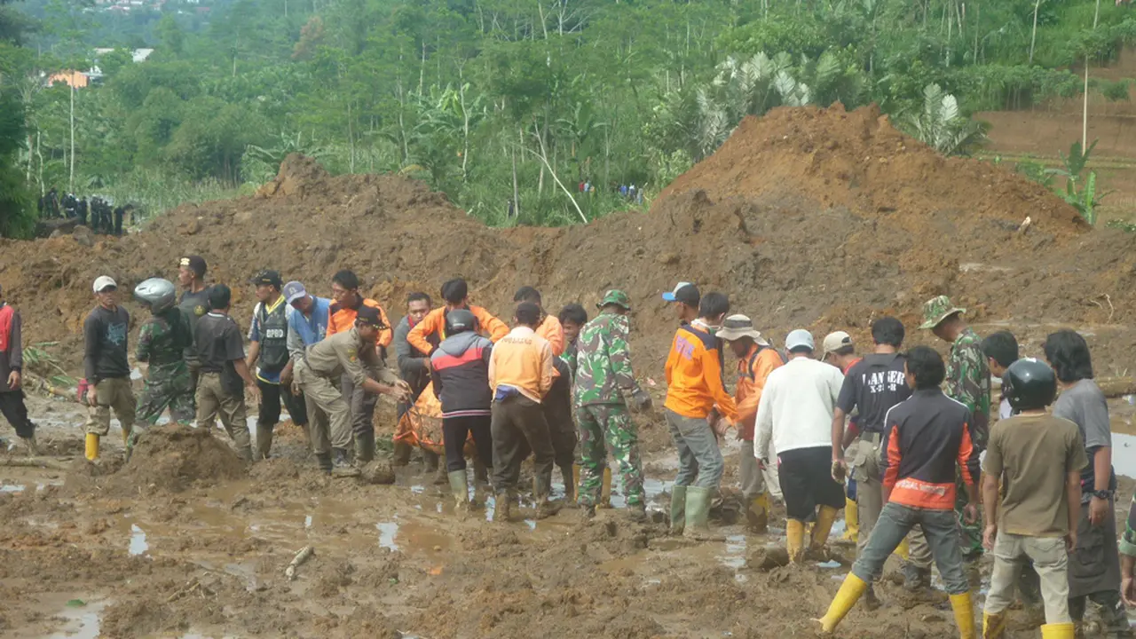 Tanah longsor Banjarnegara.