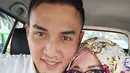 "Sebenernya agak males sih harus klarifikasi masalah ini..Tapi biar ga berkepanjangan dan ga melebar kemana2 yang akhirnya orang jadi berpikir negatif..Saya cuma mau lurusin.. Kalo Kiesha dan Muti itu berteman dekat aja.." tulis Okie.(Instagram/mrs.gdc13)
