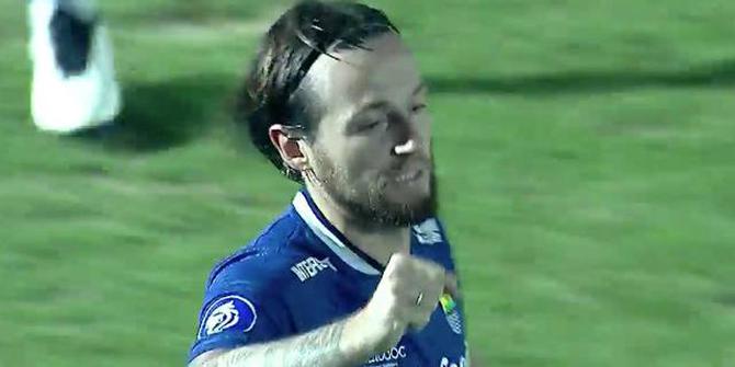 VIDEO: Gol Free Kick Marc Klok Saat Persib Bandung Taklukkan Barito Putera di BRI Liga 1