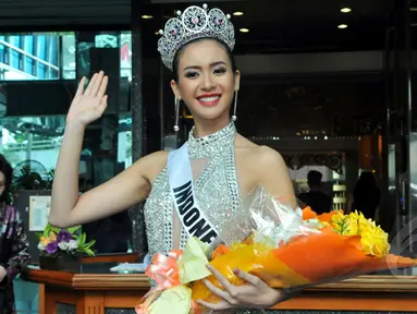 Elvira Devinamira berharap siapa pun yang menang sebagai Putri Indonesia 2015 dapat membawa nama baik Indonesia ke kancah internasional.