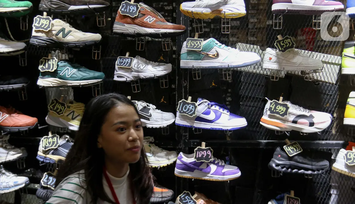 Jakarta Sneaker Day (JSD) menjadi ajang tahunan yang paling dinanti para pecinta sneakers. (Liputan6.com/Herman Zakharia)