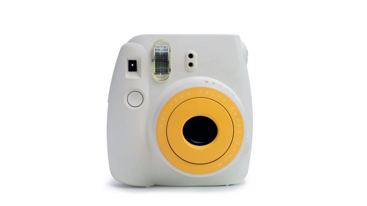 <b>Kamera Polaroid</b>