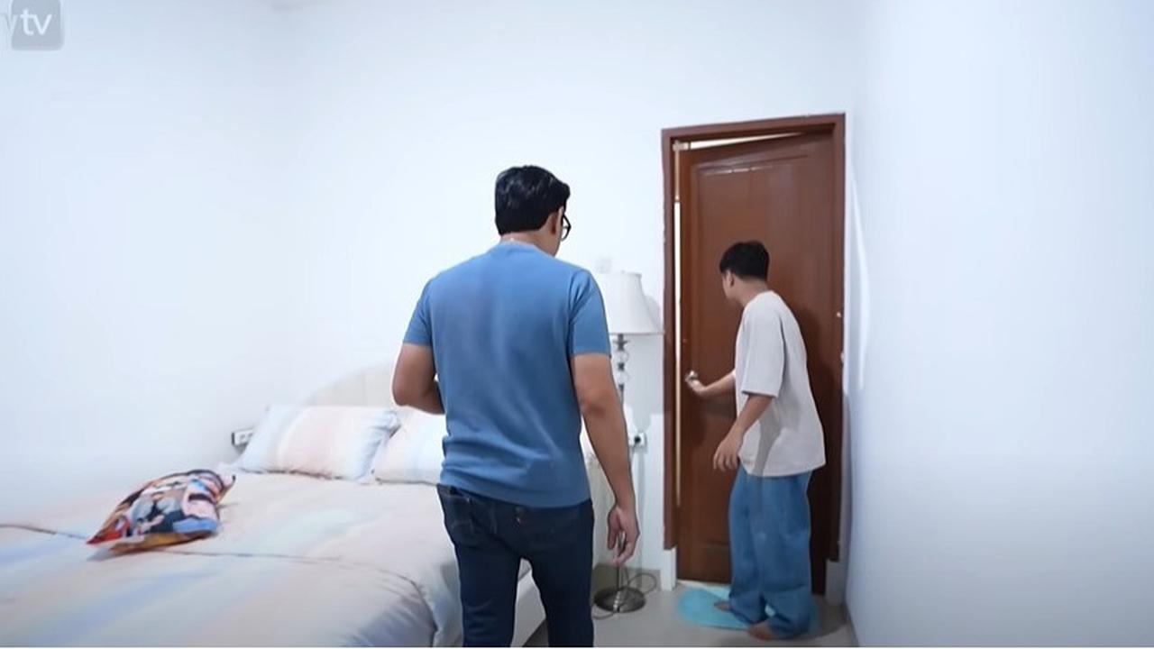 5 Potret Kamar Mandi Jirayut di Rumah Kontrakannya Sampai Bikin Andre Taulany Terkejut