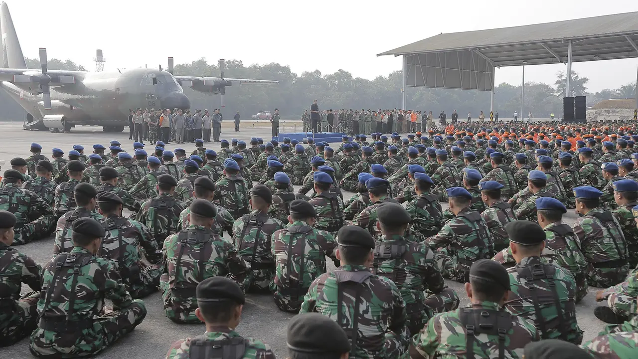 [FOTO] SBY Kumpulkan Ribuan TNI Atasi Asap Riau