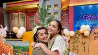 Potret Kenangan Kedekatan Mendiang Mpok Alpa dengan Para Artis, Raffi Ahmad dan Irfan Hakim Ungkap Perjuangannya (sumber: Instagram/nina_mpokalpa)