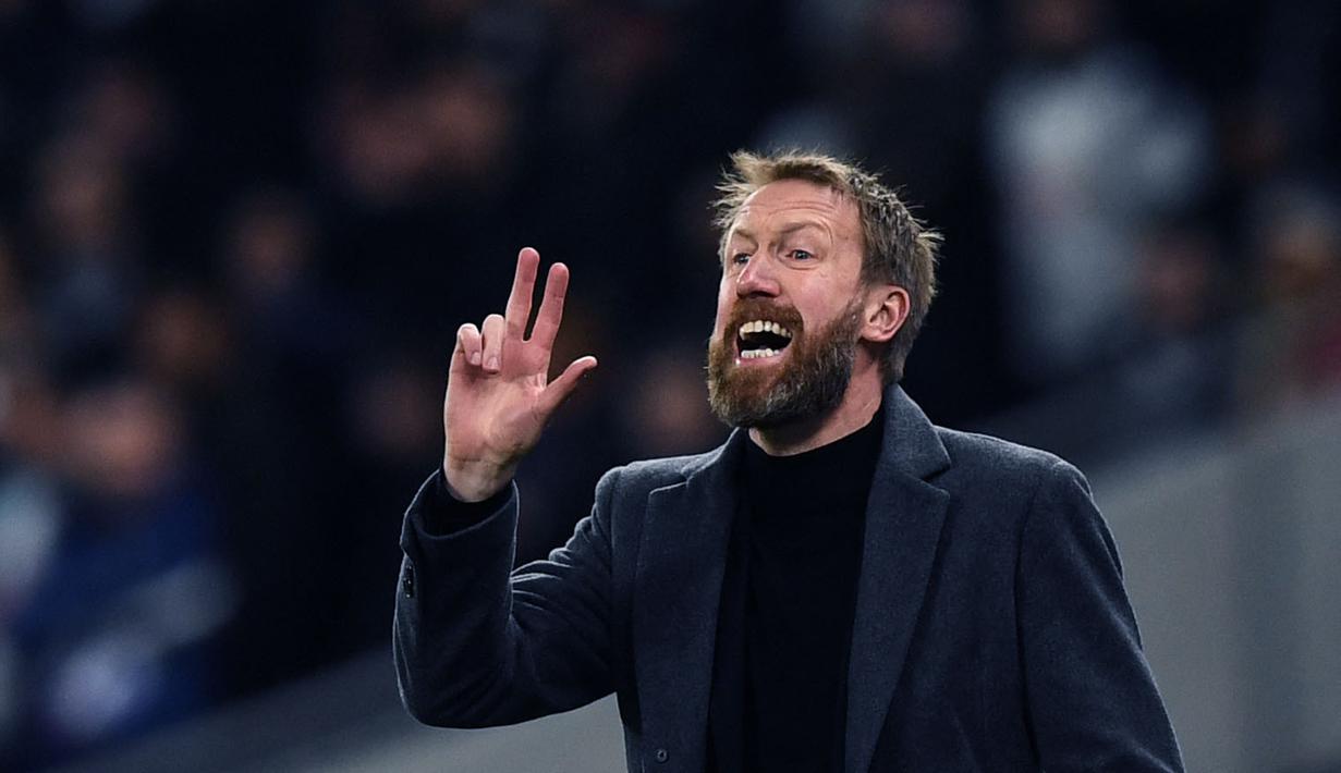<p>Graham Potter sukses mengantarkan Brighton di posisi kesembilan Liga Inggris pada musim 2021/2022. Itu merupakan capaian tertinggi klub berjuluk The Seagulls sepanjang keikutsertaan mereka di divisi utama Liga Inggris. Sebelumnya, peringkat terbaik yang pernah diraih Brighton adalah posisi ke-13 pada musim kompetisi 1981/1982. (AFP/Daniel Leal)</p>