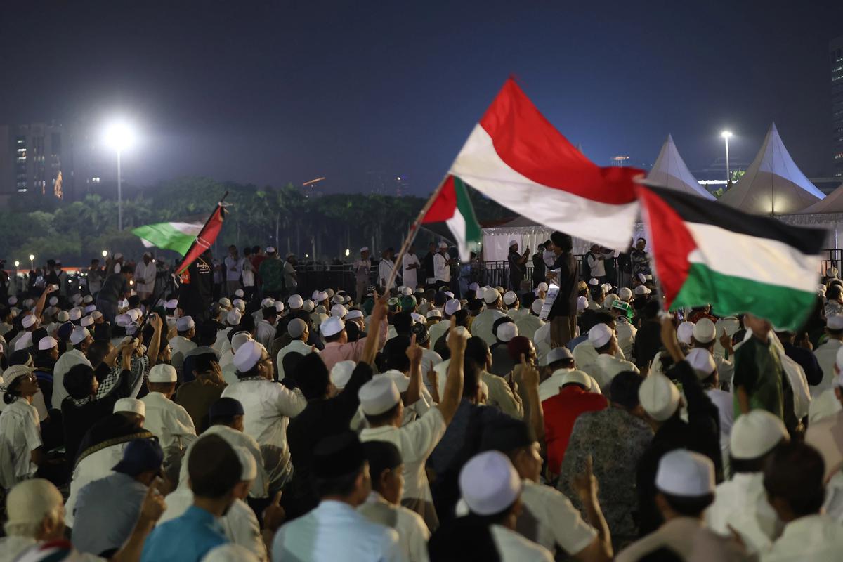 FOTO: Reuni 212 di Monas Seruan Perbaikan Bangsa