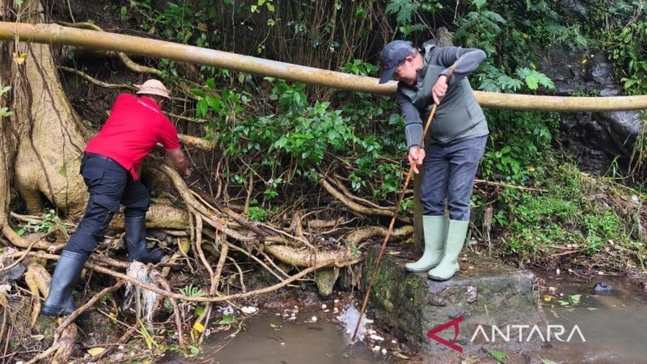 Pemkab Bangli Gencarkan Penanganan Sampah di Sungai dan Danau Batur Demi Lingkungan Bersih