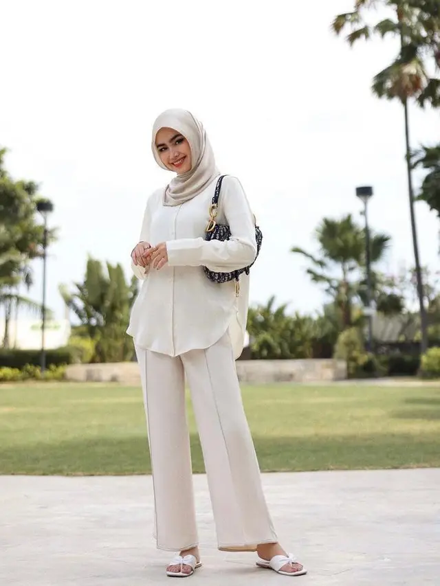 8 Fashion Item yang Wajib Dimiliki Remaja Berhijab, Apa Saja?